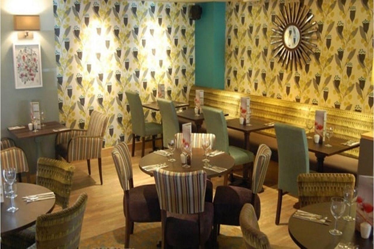 Premier Inn Hemel Hempstead Central Экстерьер фото