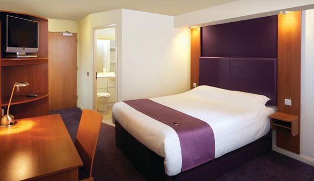 Premier Inn Hemel Hempstead Central Экстерьер фото